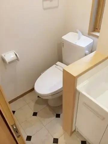 トイレ　シンプルで使いやすいトイレです