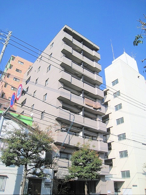 建物外観　駅まで徒歩５分