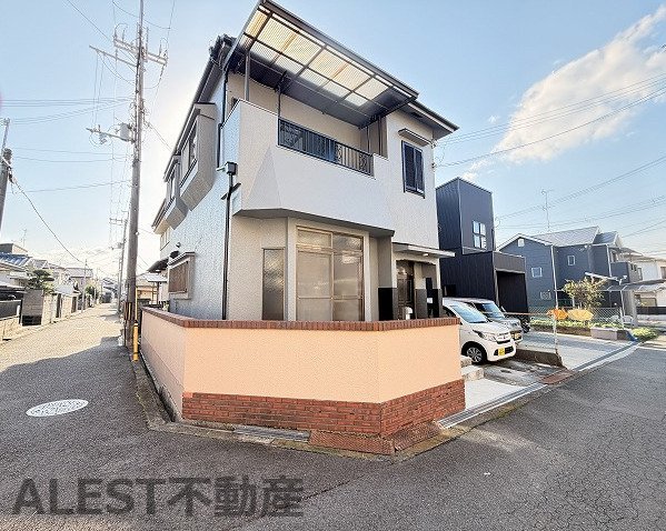 伯太町3丁目貸家