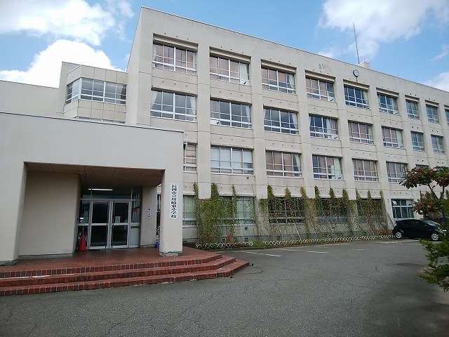 【リビエ川崎4-Cの小学校】