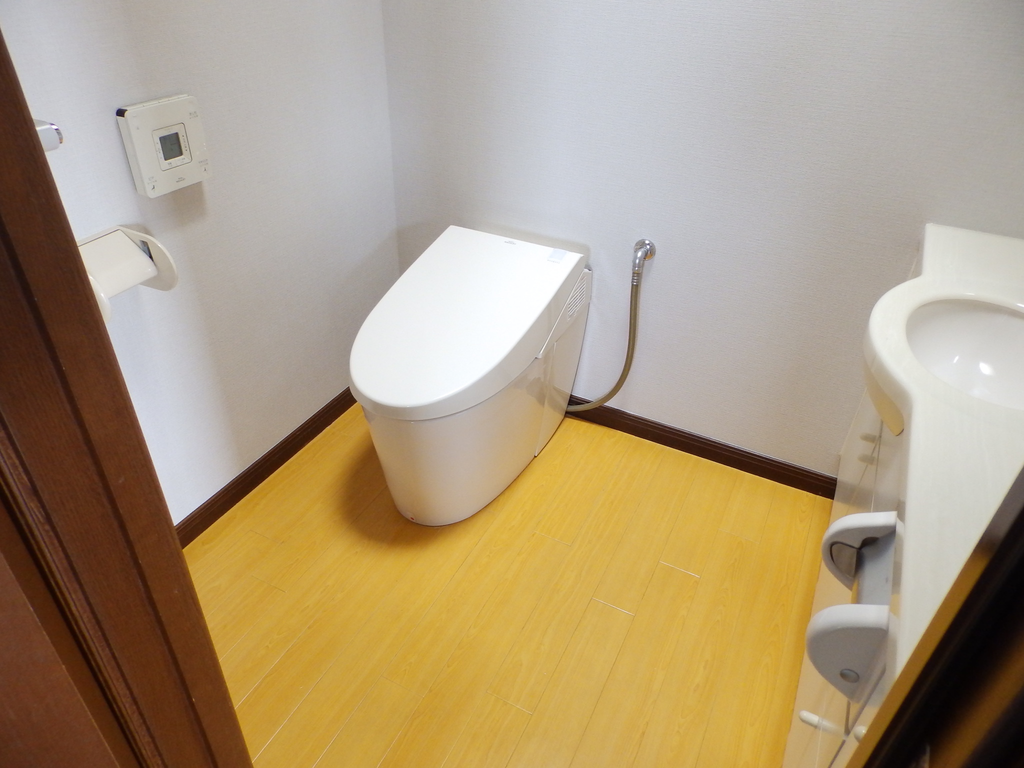 トイレ　トイレも広いです