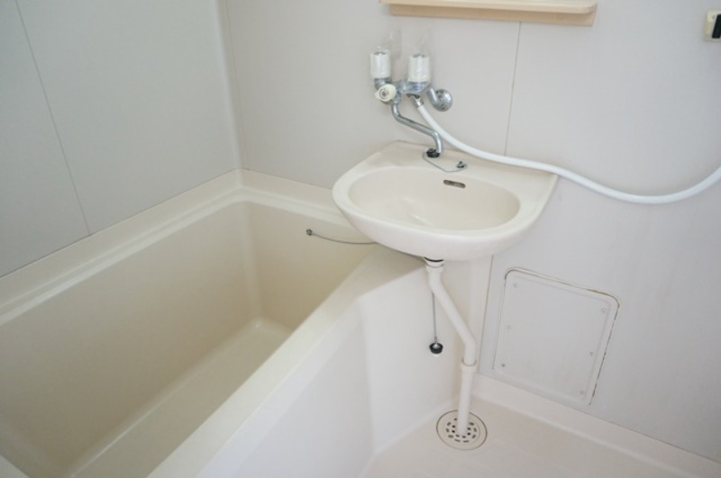 バス・シャワールーム　図面と現状に相違がある場合には現状を優先