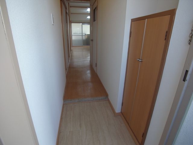 玄関　玄関・下駄箱