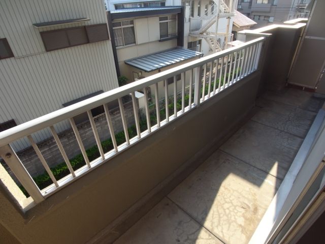 バルコニー　ベランダ