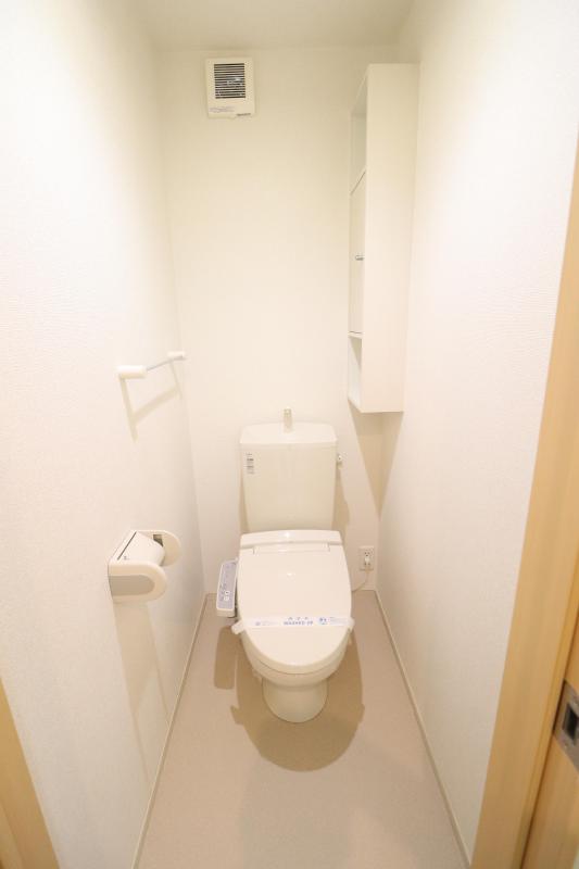 【東広島市西条町吉行のアパートのトイレ】