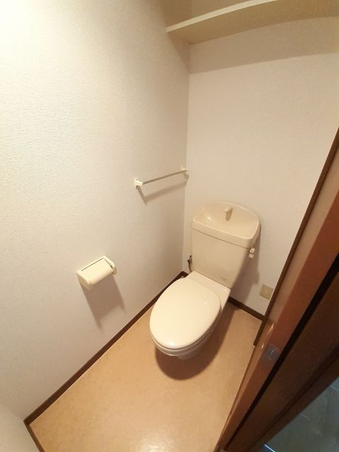 【フランカーサのトイレ】