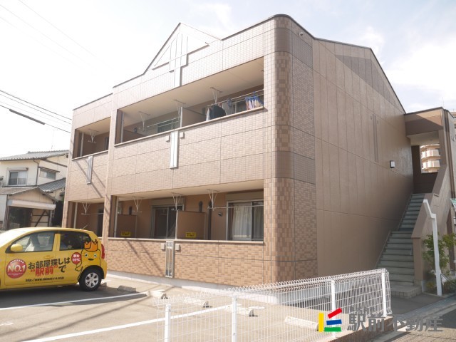 筑紫野市大字立明寺のアパートの建物外観
