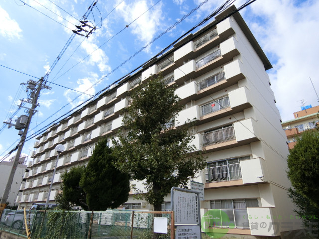 茨木市西駅前町のマンションの建物外観