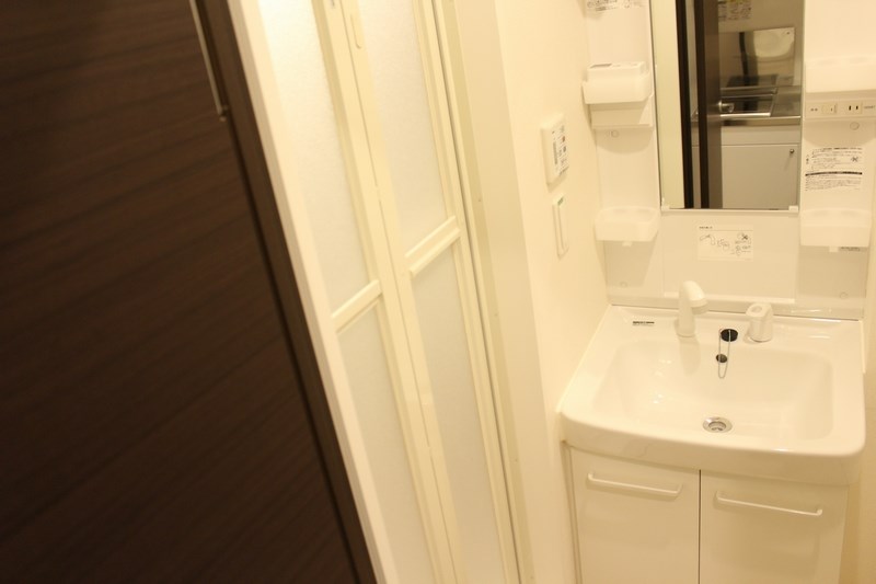 洗面設備　同等タイプのイメージ写真です。