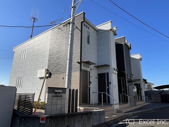 建物外観　仲介手数料無料で初期費用がお安めの物件です。