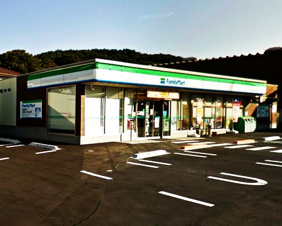 コンビニ　ファミリーマート 日本文化大入口店（コンビニ）まで109m