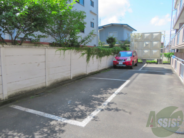 【仙台市青葉区高松のマンションの駐車場】