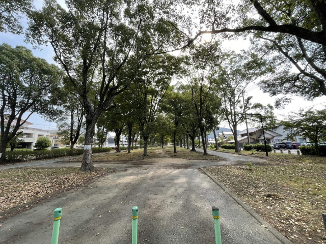 公園　牛川遊歩公園（公園）まで364m