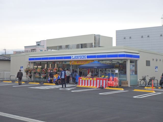 コンビニ　ローソン（コンビニ）まで10m