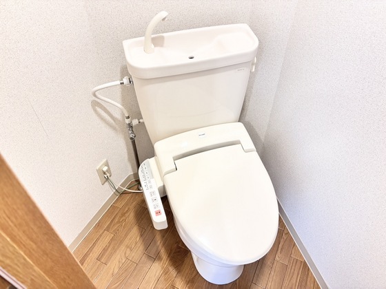 トイレ　シャワー付きトイレ