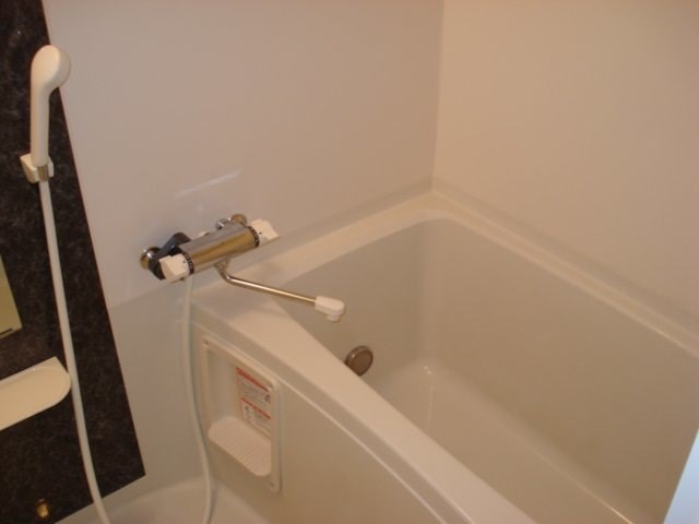 バス・シャワールーム　追炊き付きバス