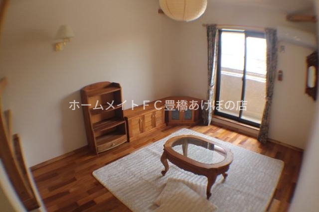 居室・リビング　同型別部屋写真