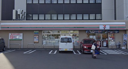 コンビニ　セブンイレブン札幌福住1条店（コンビニ）まで594m