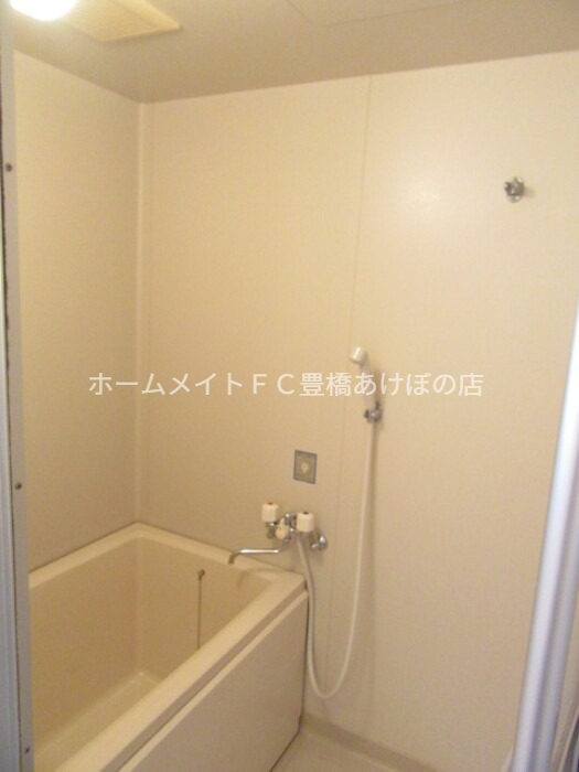 バス・シャワールーム　同型別部屋写真