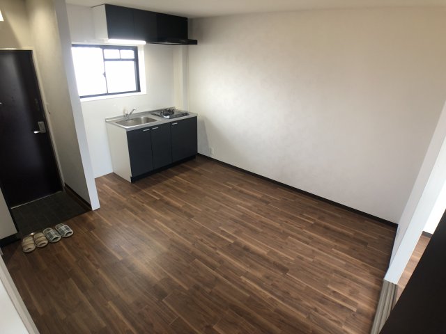 居室・リビング　日当たり良好です