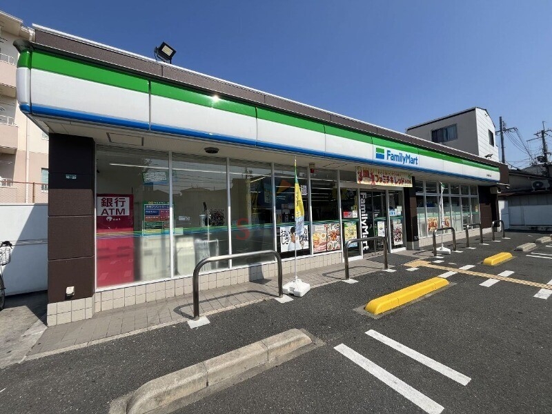 コンビニ　ファミリーマート豊中岡町北店（コンビニ）まで634m