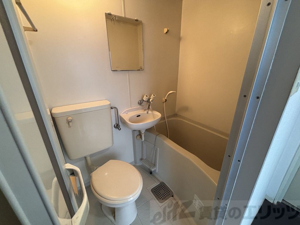 バス・シャワールーム　風呂