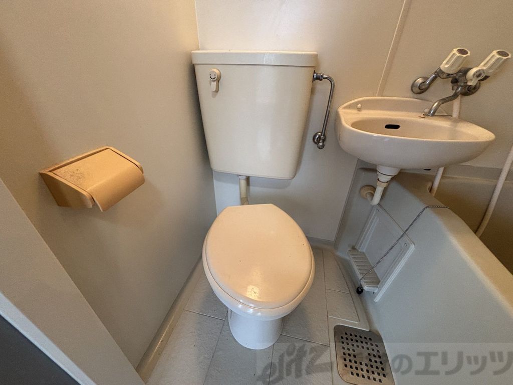 トイレ　ユニットバス