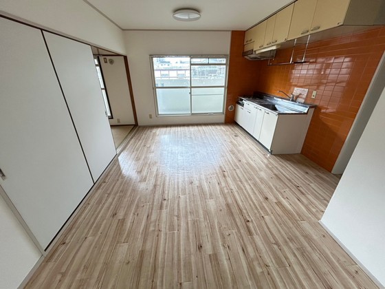 居室・リビング　※別部屋の写真です