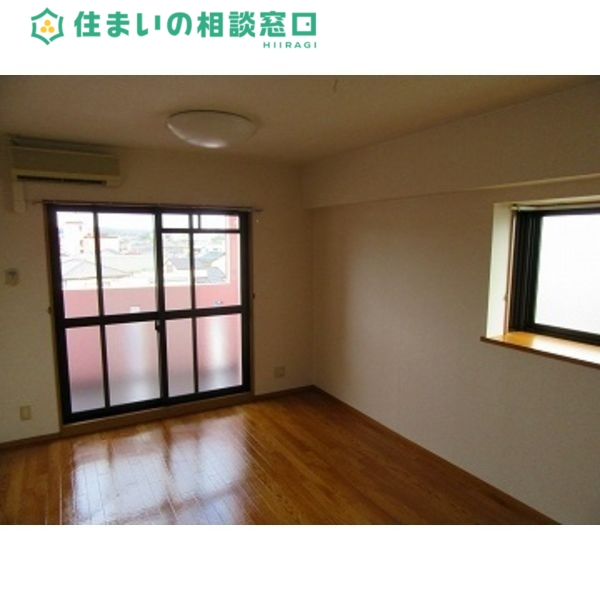 居室・リビング　同型