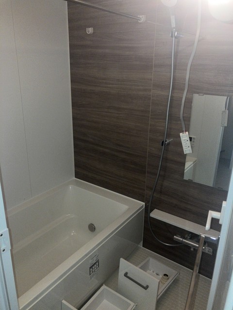 バス・シャワールーム　※写真は同タイプ住戸です。