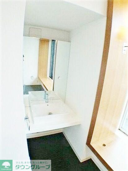 洗面設備　お部屋探しは株式会社　タウンハウジング　までお気軽にお問合…
