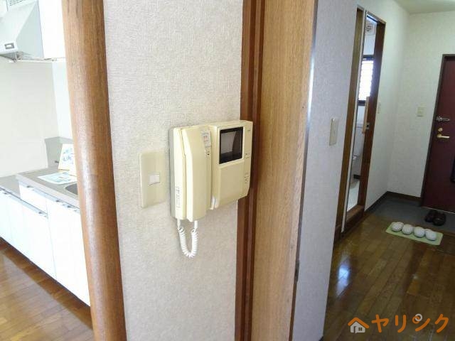 セキュリティ　カメラ付インターホン（イメージ）