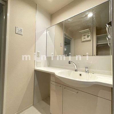 洗面設備　※写真は同シリーズ類似物件を含む為現況優先とさせて頂きます