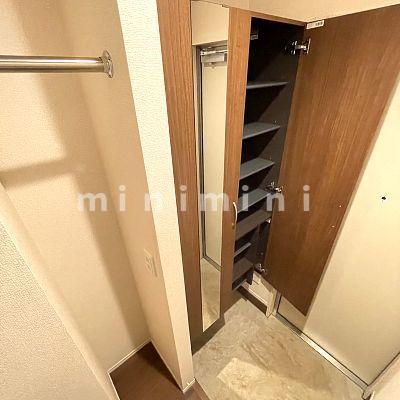 玄関　※写真は同シリーズ類似物件を含む為現況優先とさせて頂きます