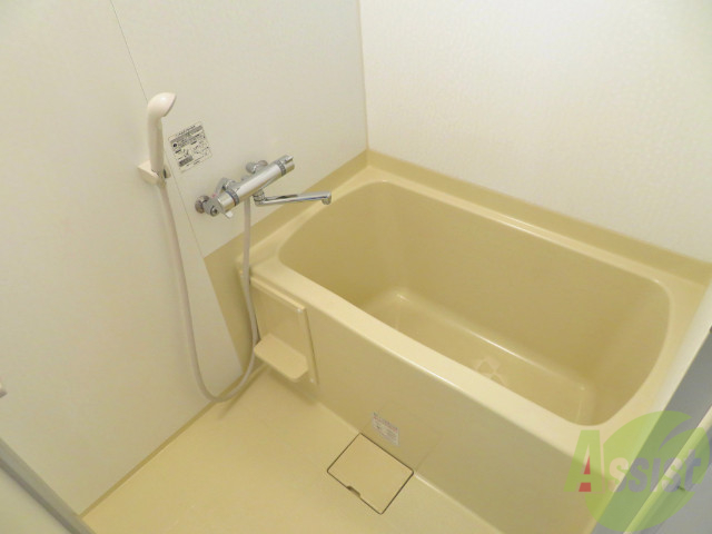 バス・シャワールーム　疲れた時はゆっくり湯船につかってみてはいかがでしょうか。