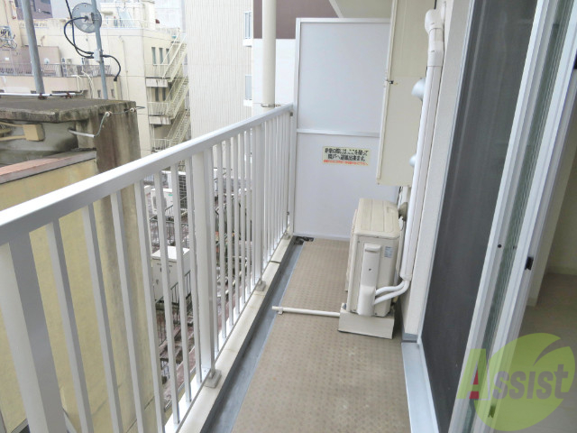 バルコニー　バルコニーです。たまには景色を楽しんではいかがでしょうか。