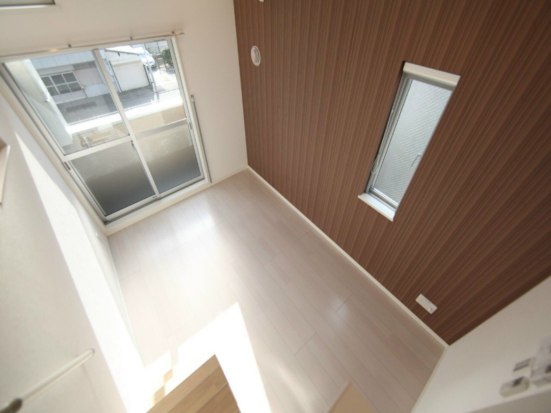 バルコニー　洋室6.2帖　ロフト6.2帖（収納でもお部屋でも使えます）