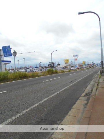 その他　前面道路（その他）まで0m