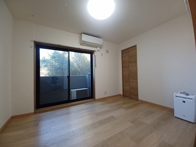 居室・リビング　開放感のあるゆったりとしたお部屋です♪