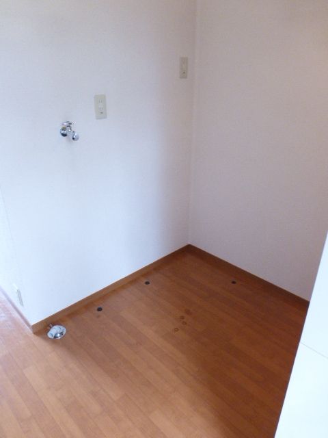 洗面設備　★洗濯機・冷蔵庫置き場★