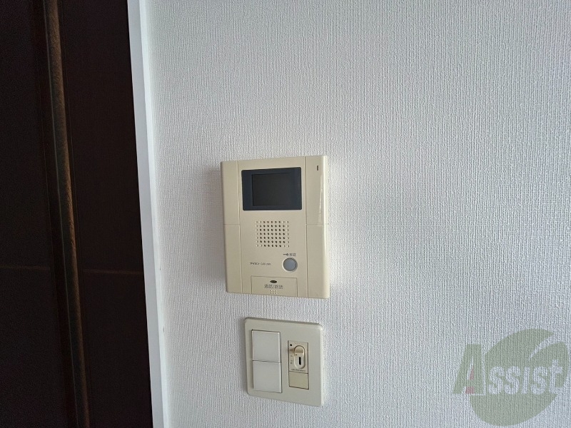 セキュリティ　ＴＶモニター付インターホンです。来客者の顔が見えるので安心！