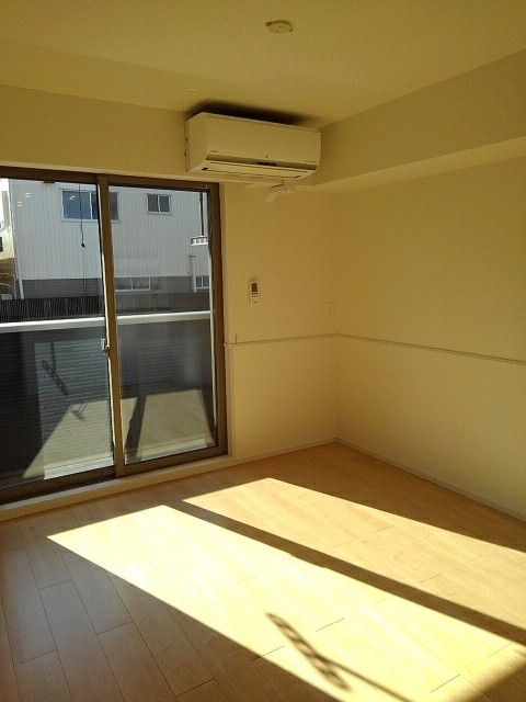 サニープレイスの居間写真