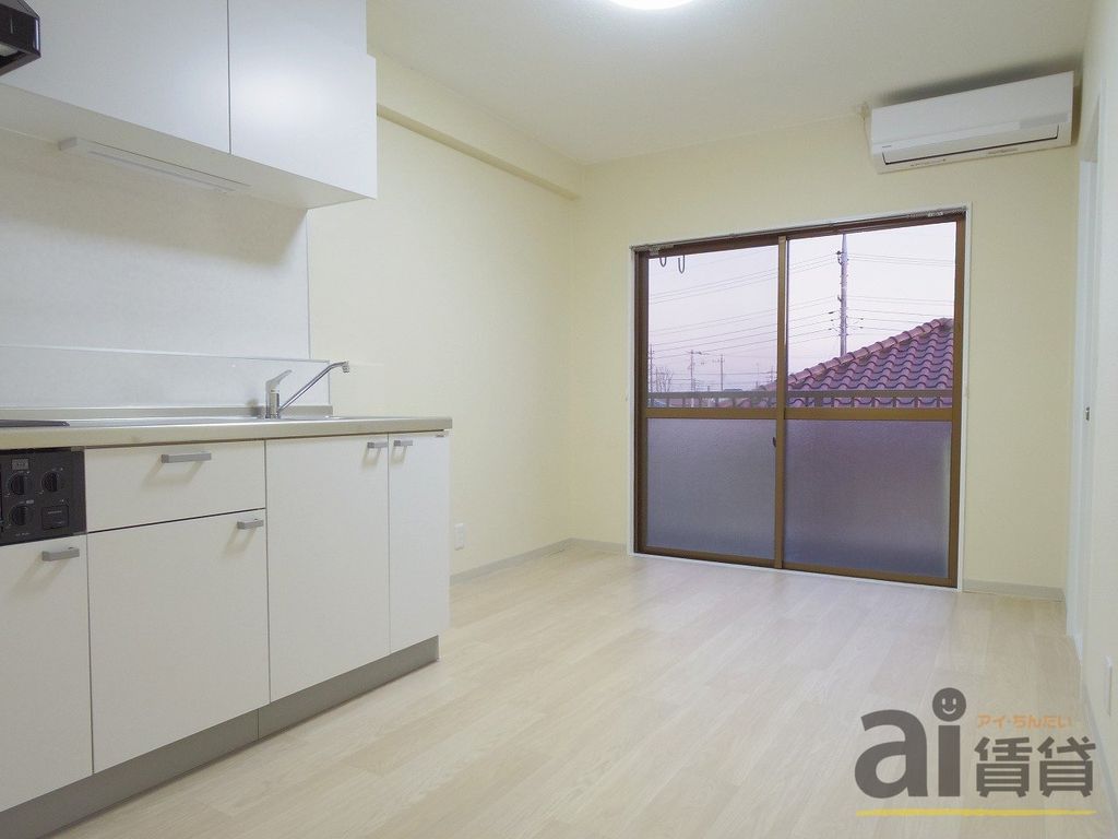 居室・リビング　キッチン