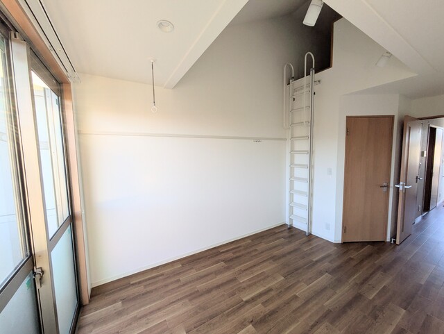 居室・リビング　ロフト付き１Ｋ