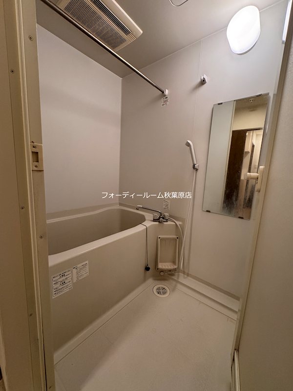 バス・シャワールーム　別号室・別タイプ参考写真