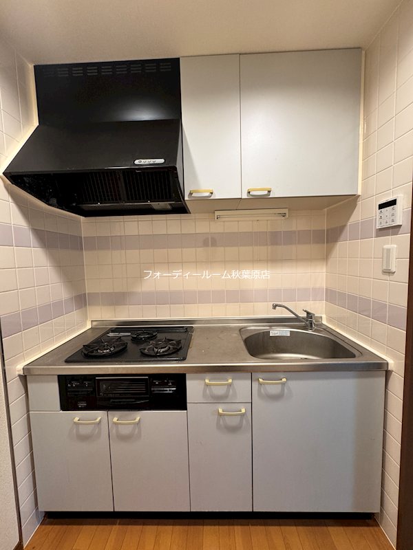 キッチン　別号室・別タイプ参考写真