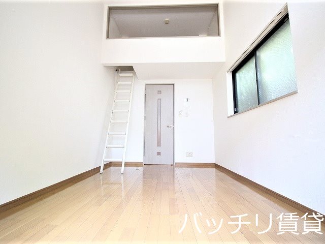 居室・リビング　画像は別号室タイプの為、現状を優先致します。