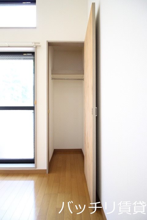 収納　画像は別号室タイプの為、現状を優先致します。