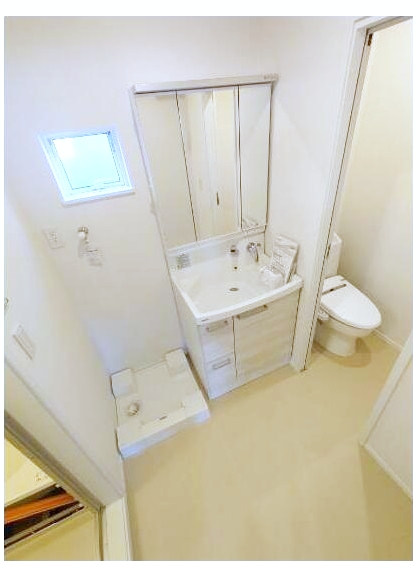 洗面設備　身支度に欠かせない独立洗面台♪