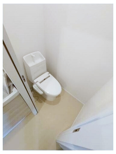 トイレ　嬉しい温水洗浄便座♪